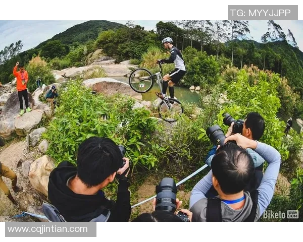 武汉极限运动队与重庆极限运动队赛后实力对比分析与总结