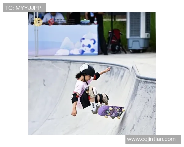 成都滑板队在滑板节奏排行榜中荣登第九名展现出色实力与风采